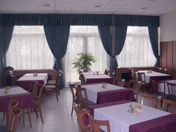 Aranypart Szallo-Koezoessegi Szallashely Siófok Exterior foto